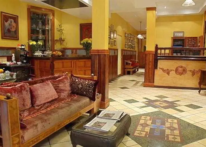 Blue Moon Hotel