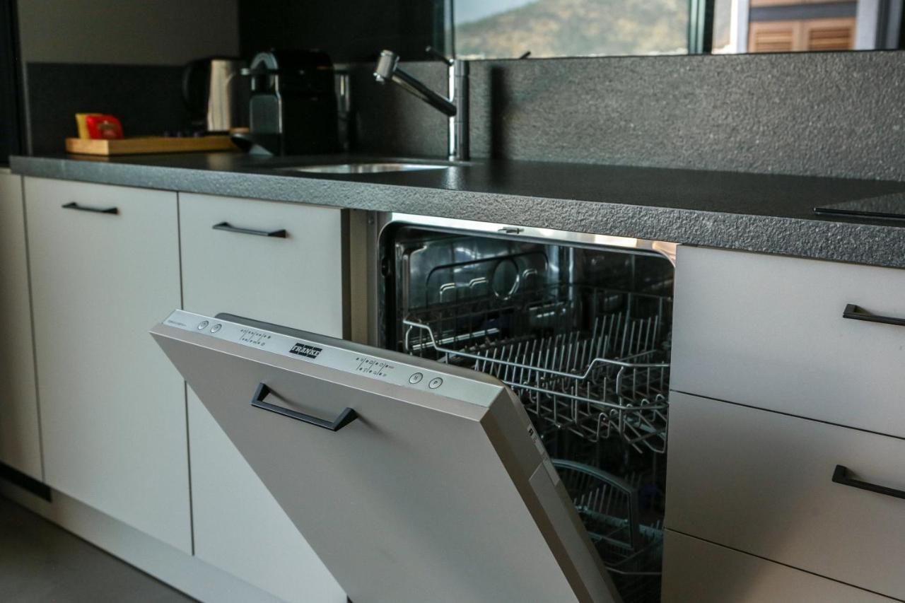 Surfer Caravan Gastro Pub Suites- Adults Only Apartment *