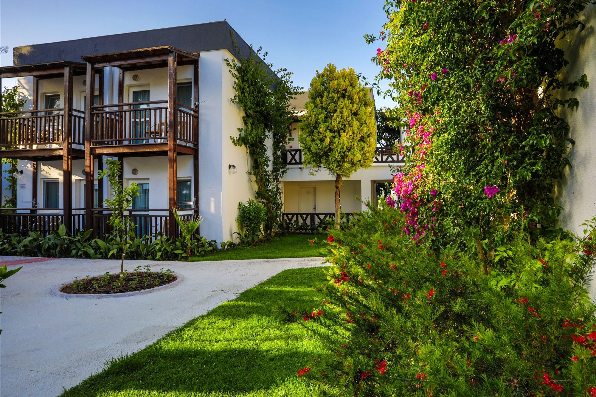 Hotel Bitez Garden Life 4*