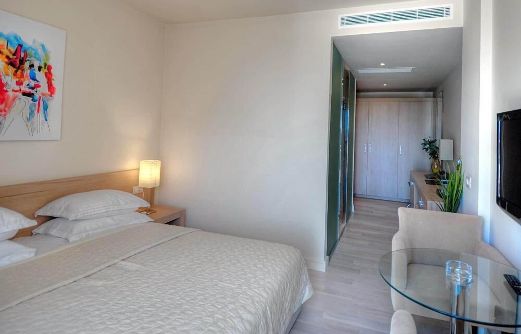 Hotel Lvzz 4*