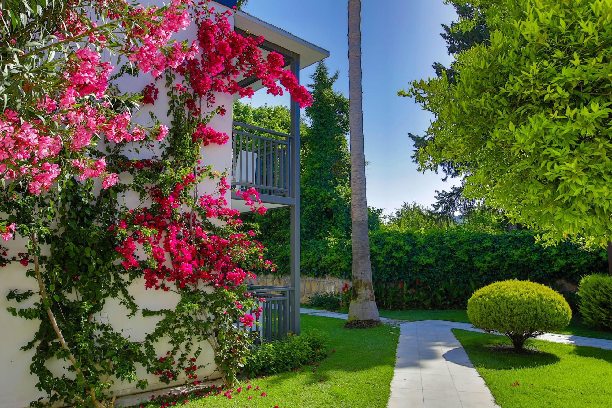 Hotel Bitez Garden Life 4*