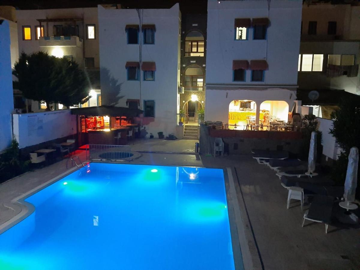 Lotus Line Hotel