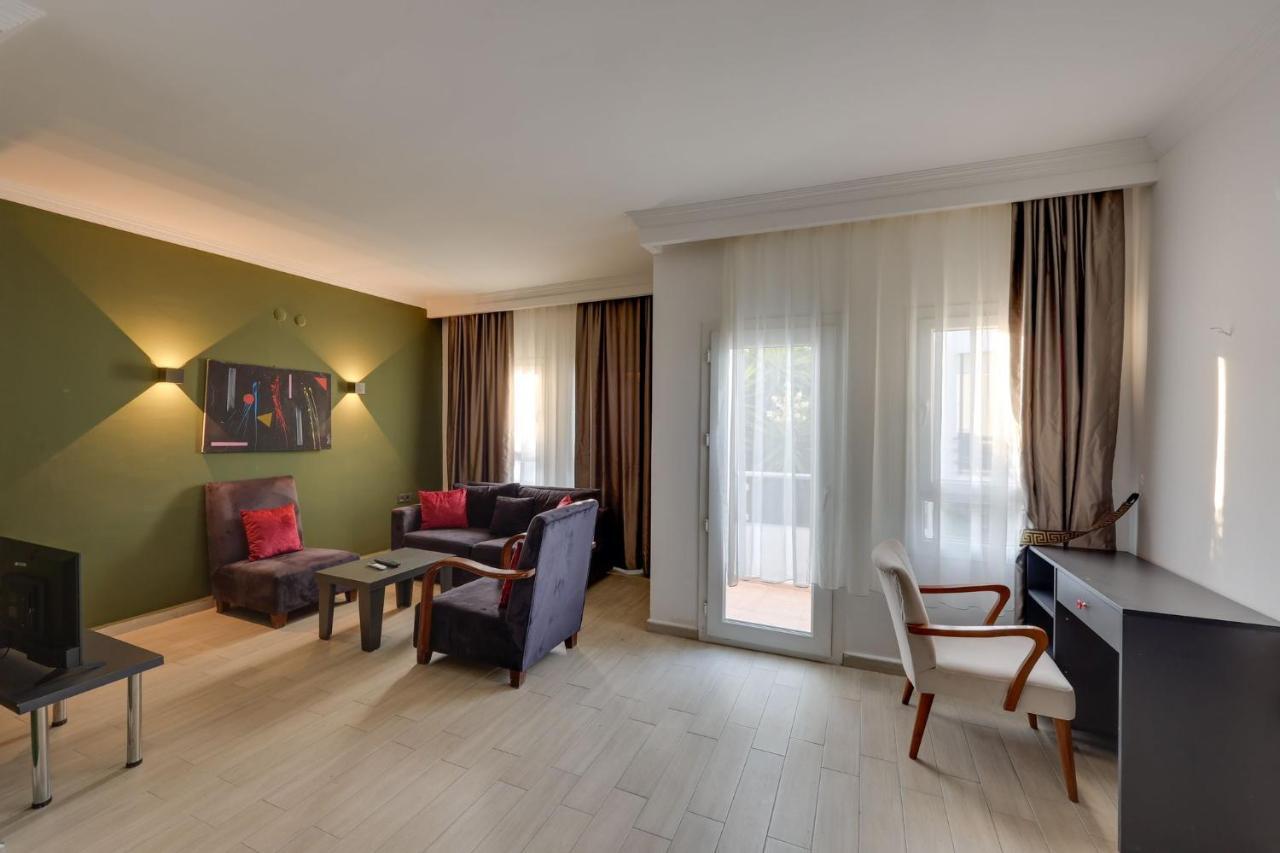Sapphire Club Hotel