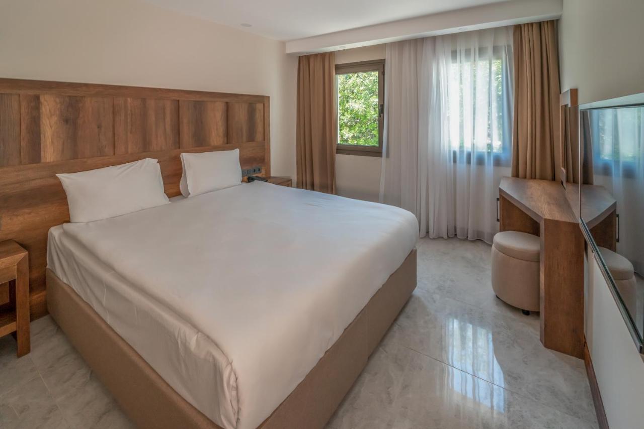 Torba Buk Hotel 3*