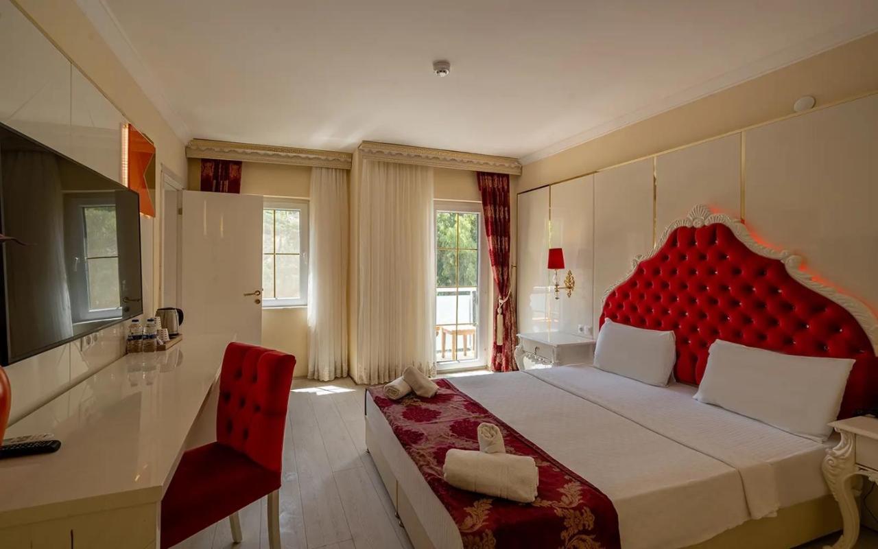Hotel Golden & 4*