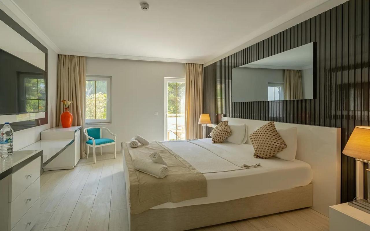 Golden & Hotel 4*