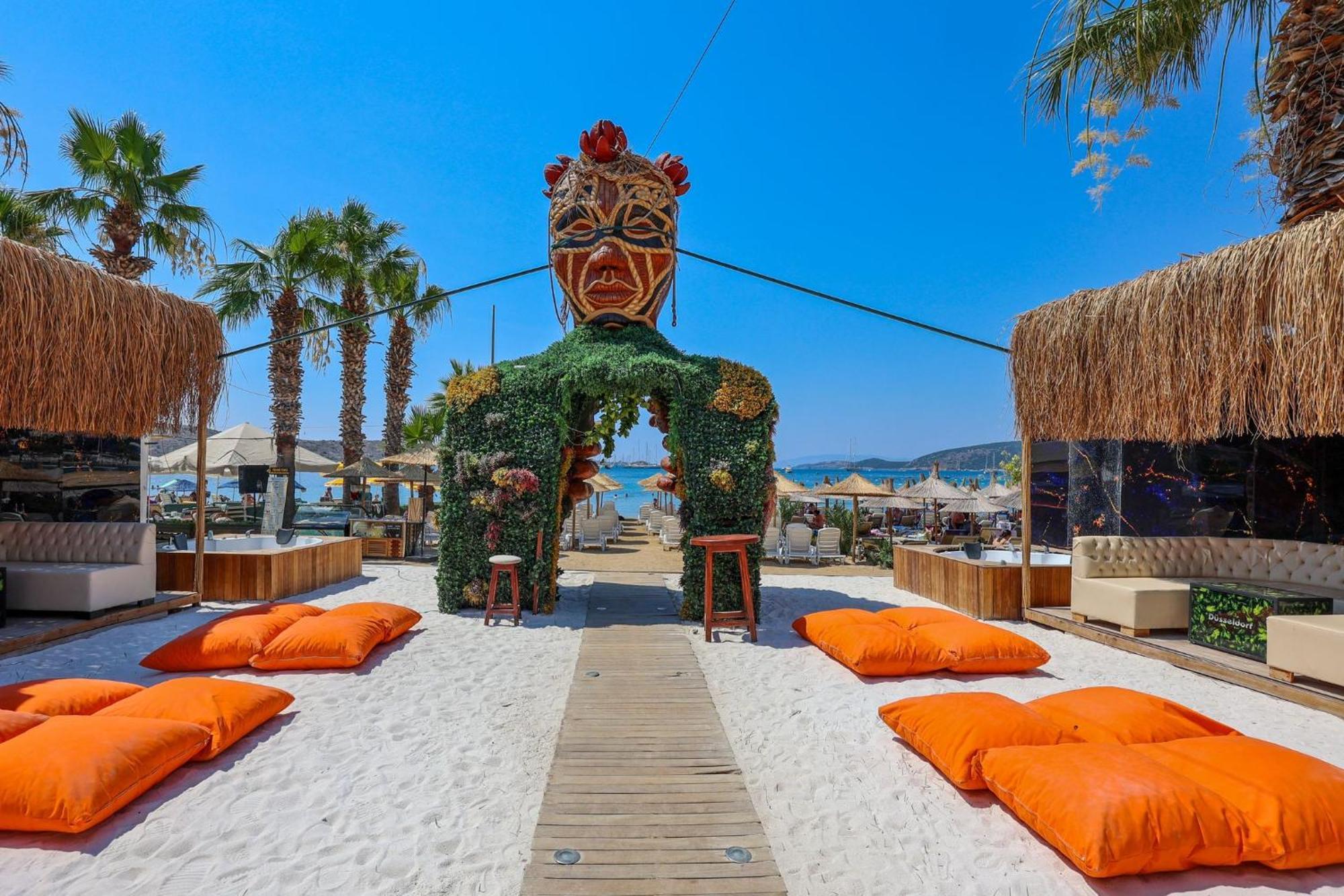 Sapphire Club Hotel