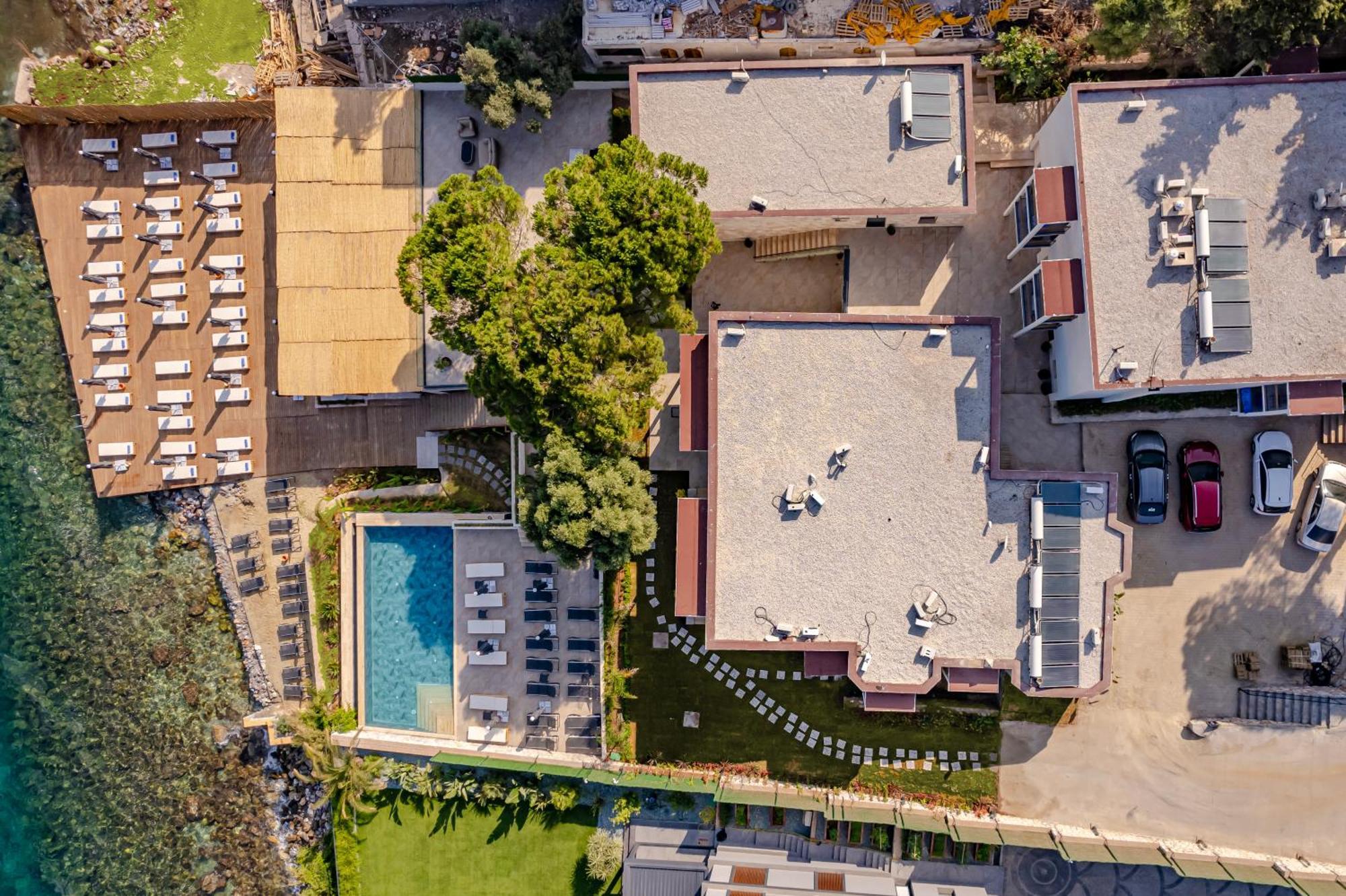 Isolina Hotel *