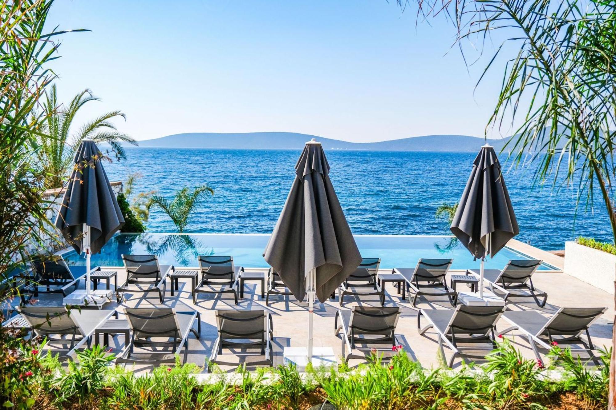 Isolina Hotel *