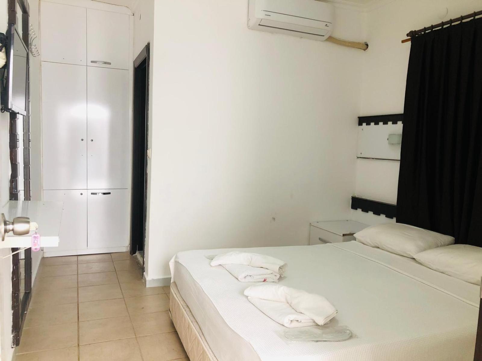 Lotus Line Hotel