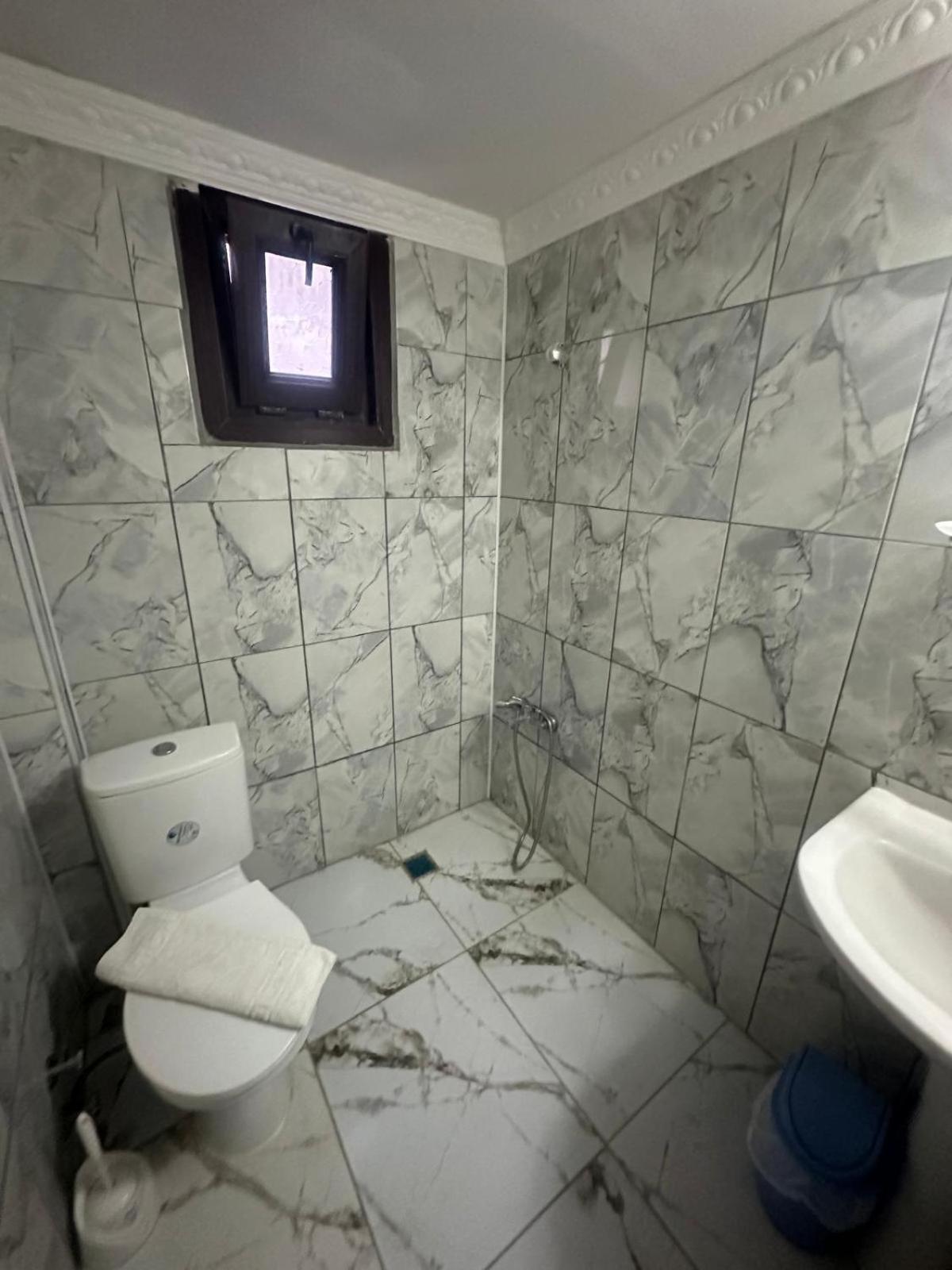 Lotus Line Hotel *