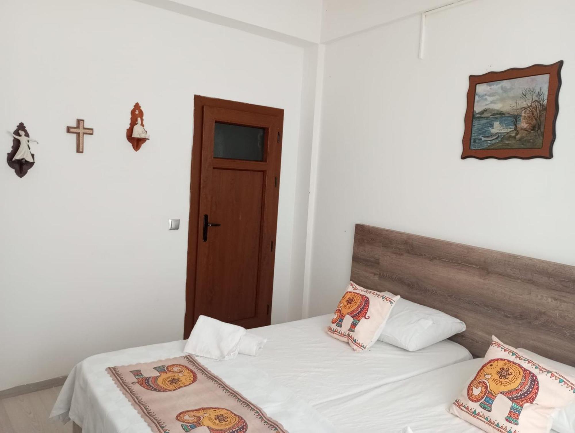 Hotel Carsi Butik *