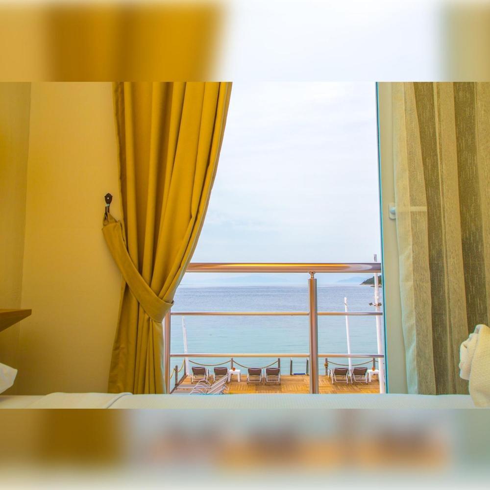 Yalim Hotel *