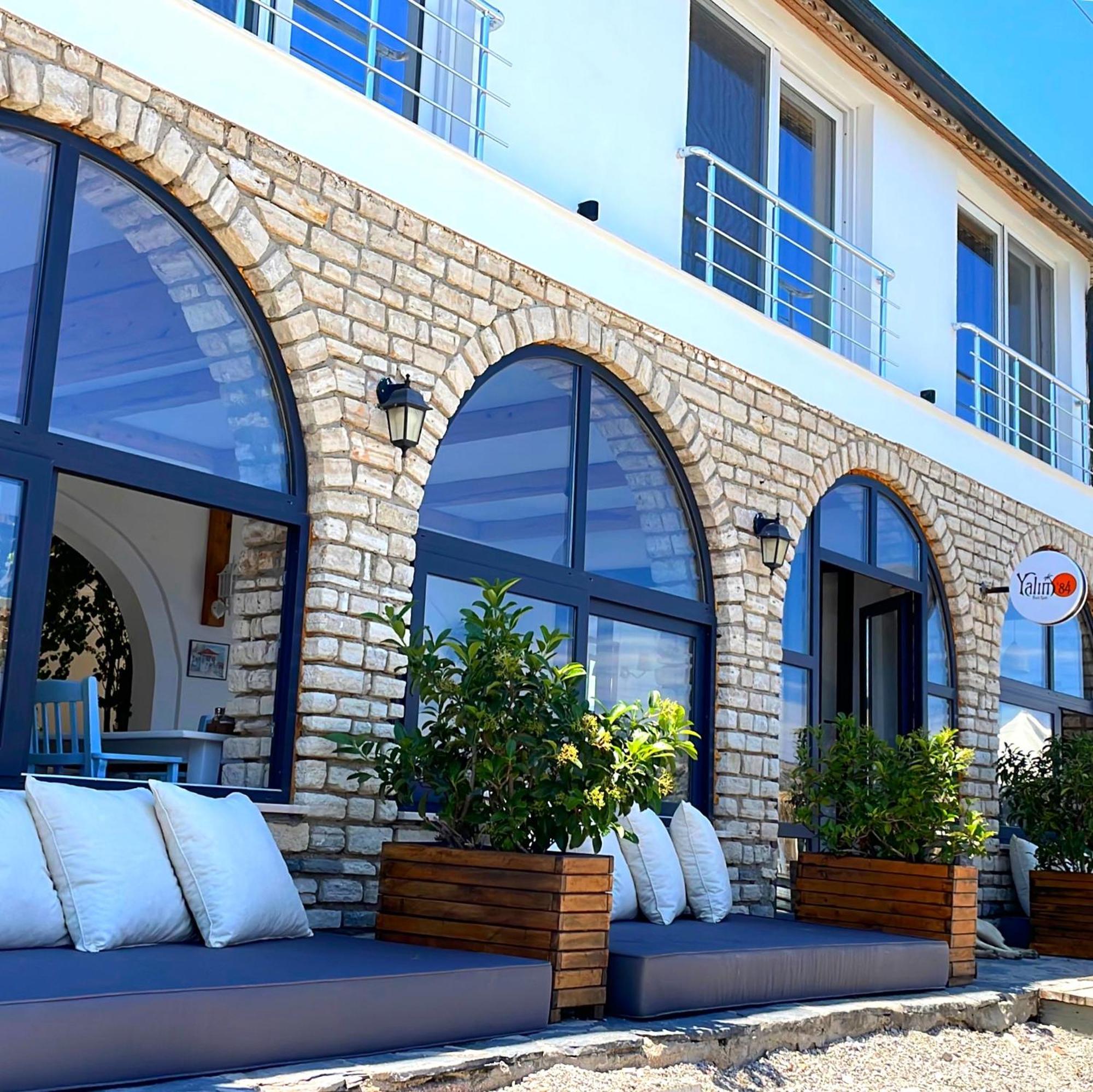 Yalim Hotel