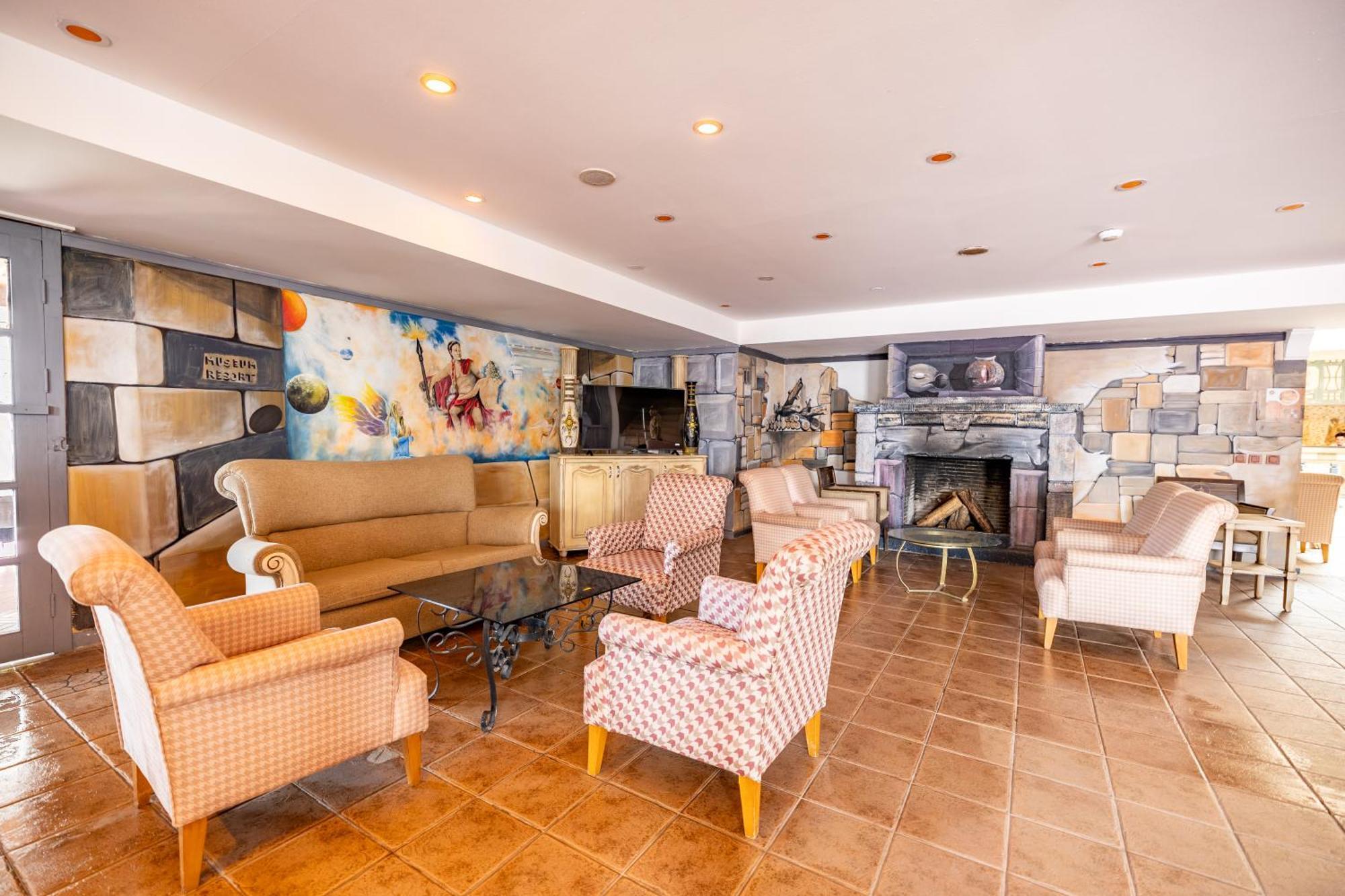 Hotel Alexander The Great &