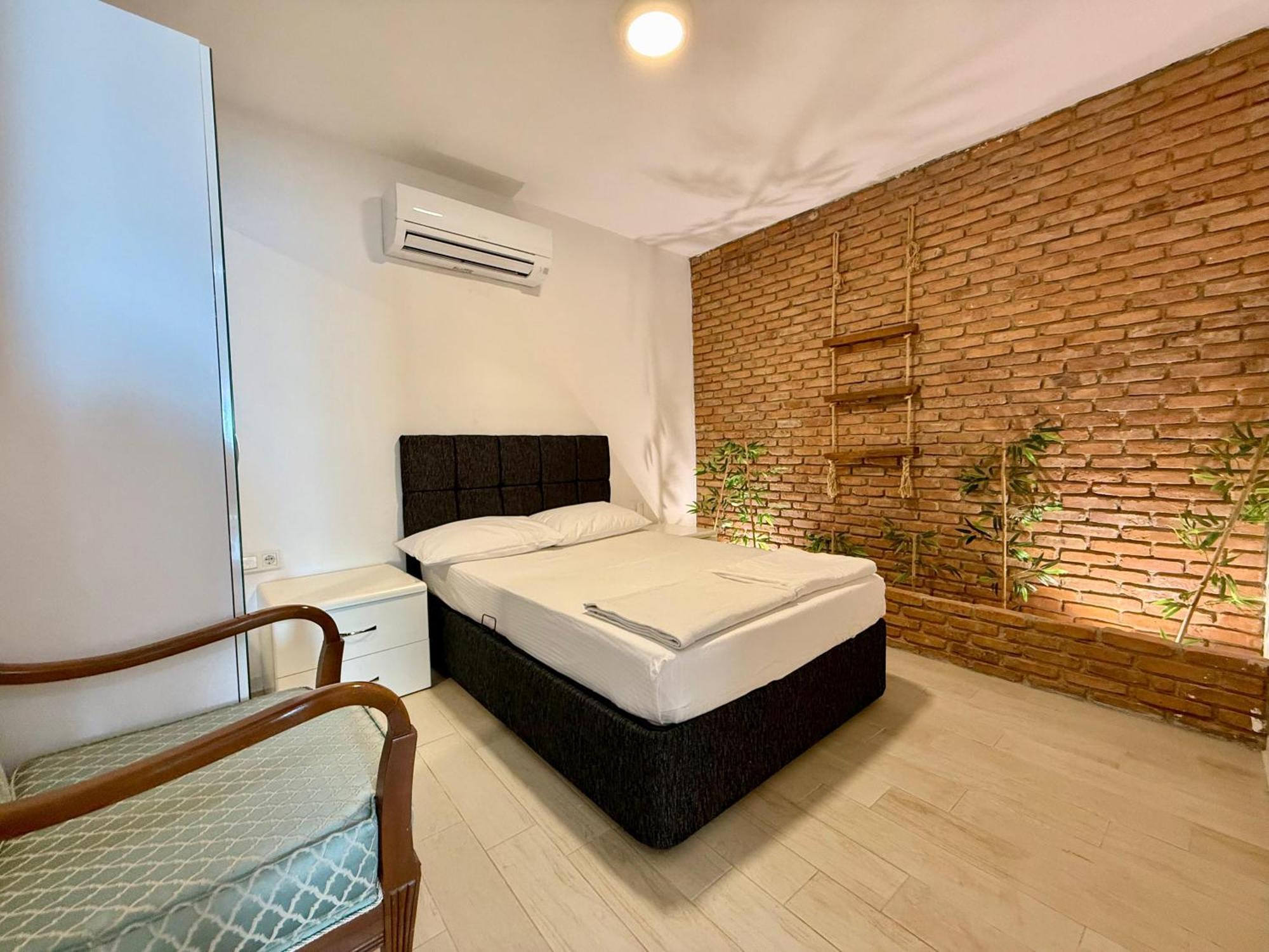 Merkezde Denize Sifir Plajli Ev Apartment Bodrum
