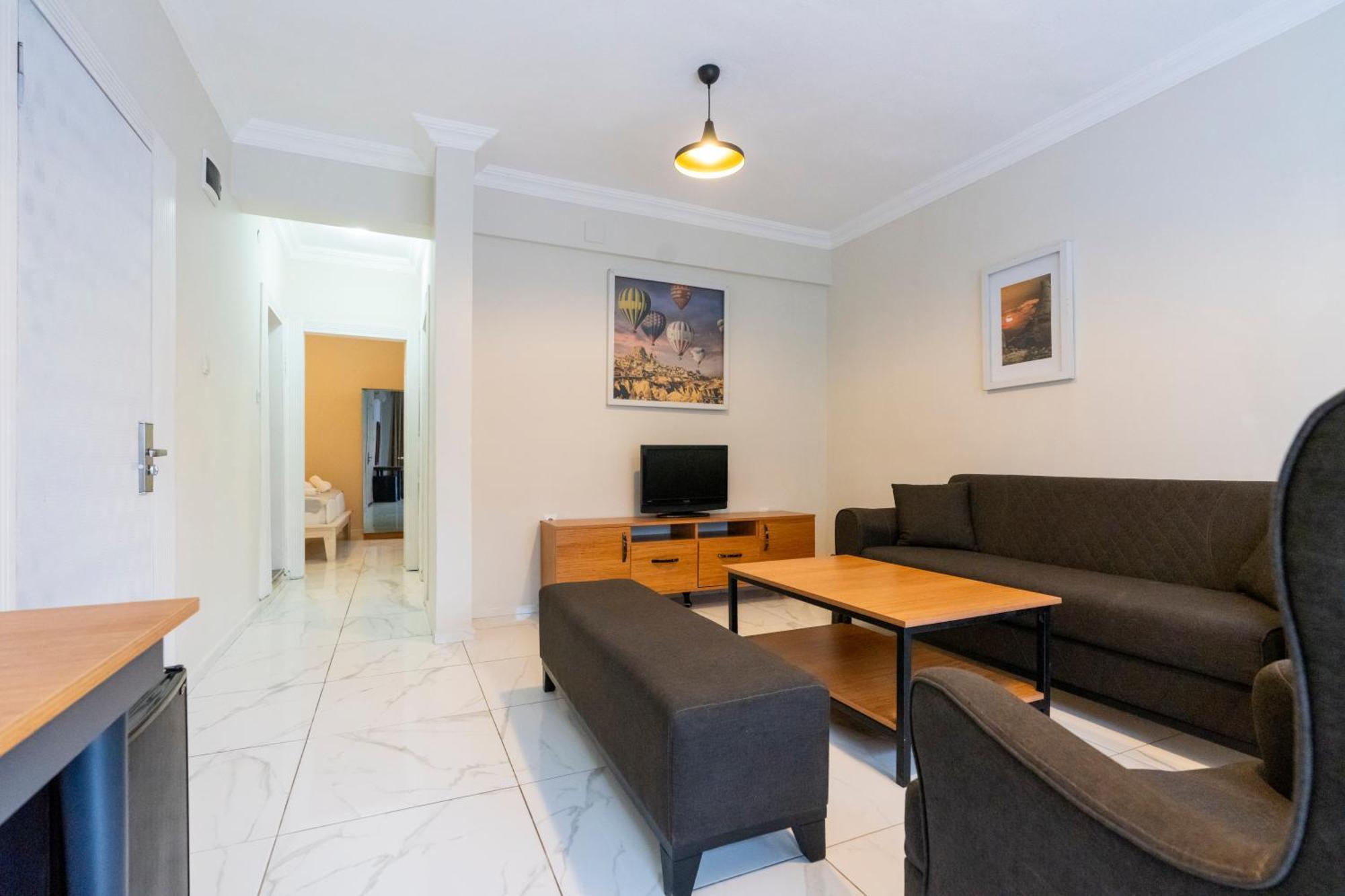 Sude Hotel *