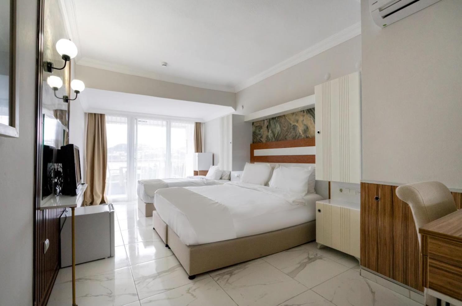 Hotel Sude