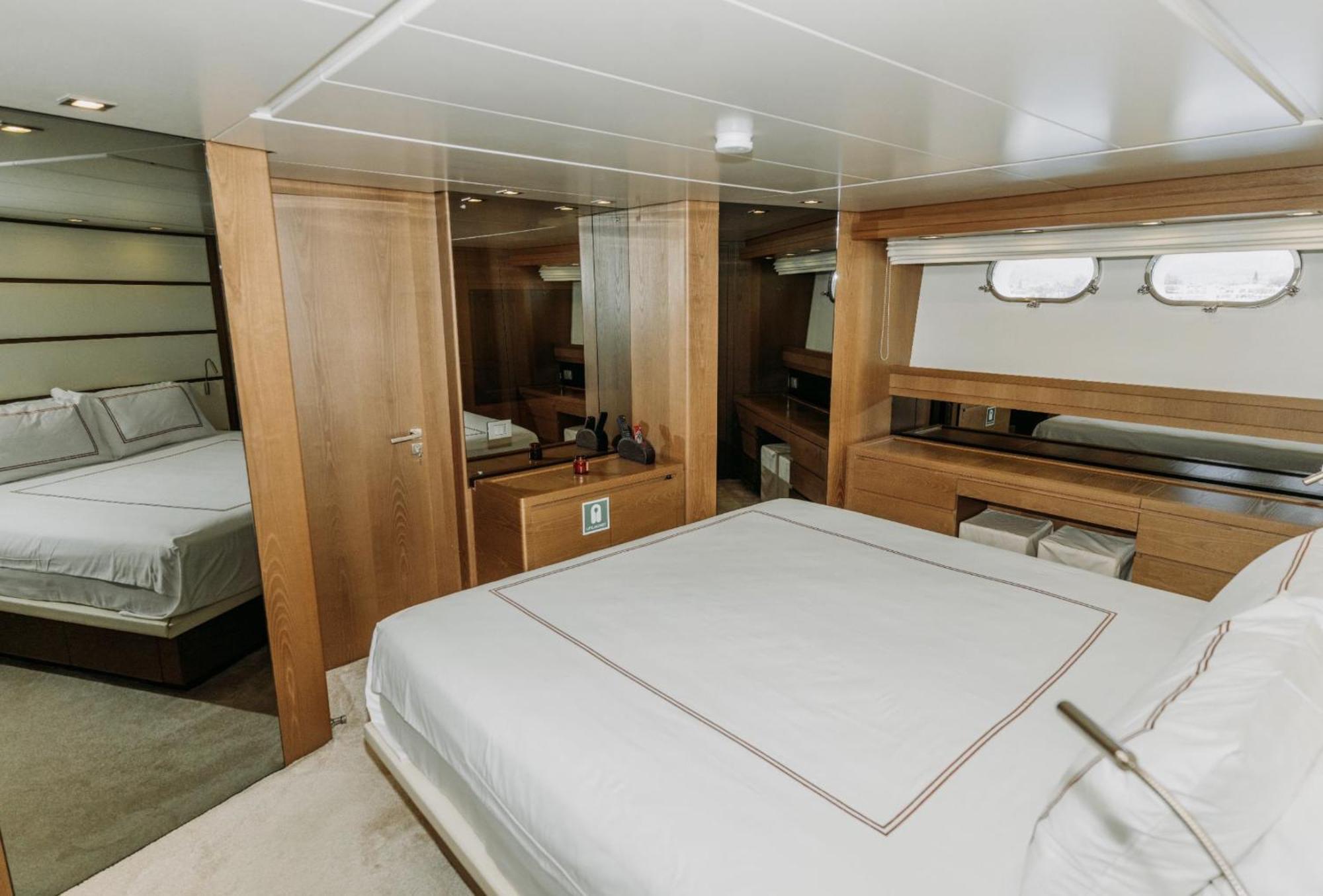 Botel Sanlorenzo Sl Deluxe Motoryacht