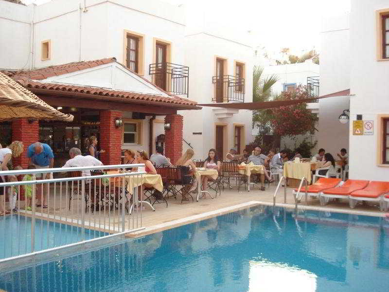 Alta Park Hotel 2*