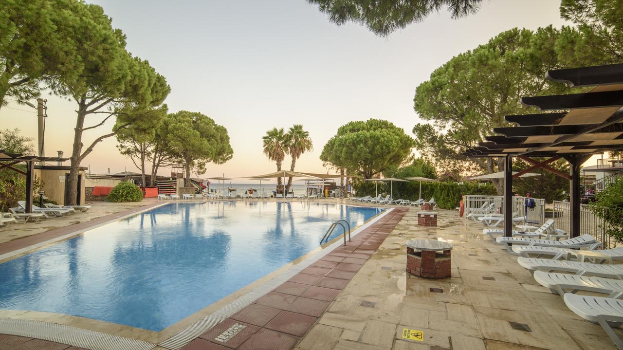 Seaside Club