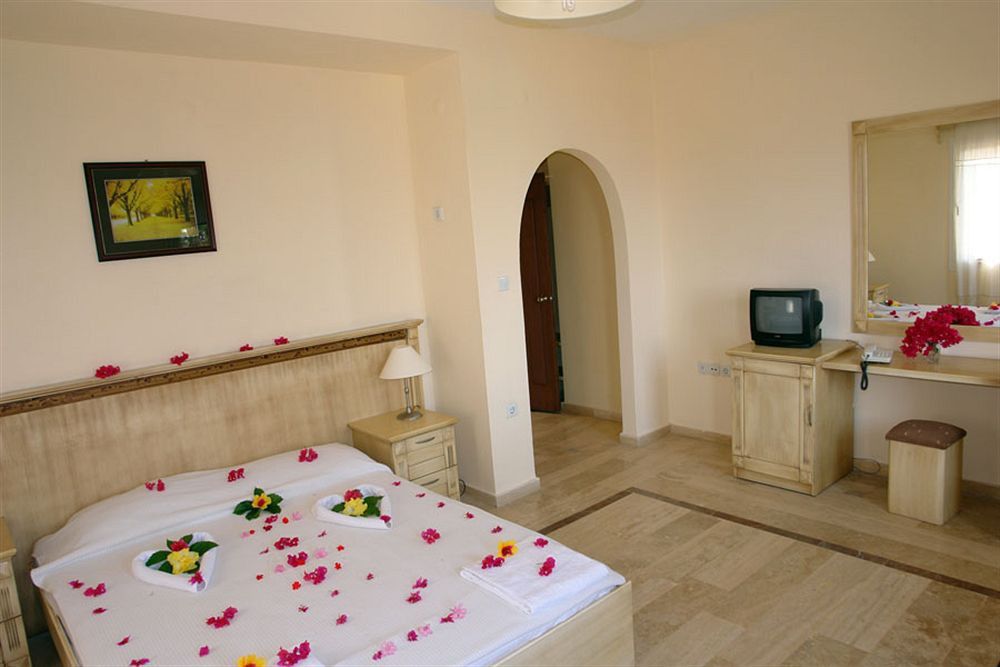 Peda Gumbet Holiday Beach Resort