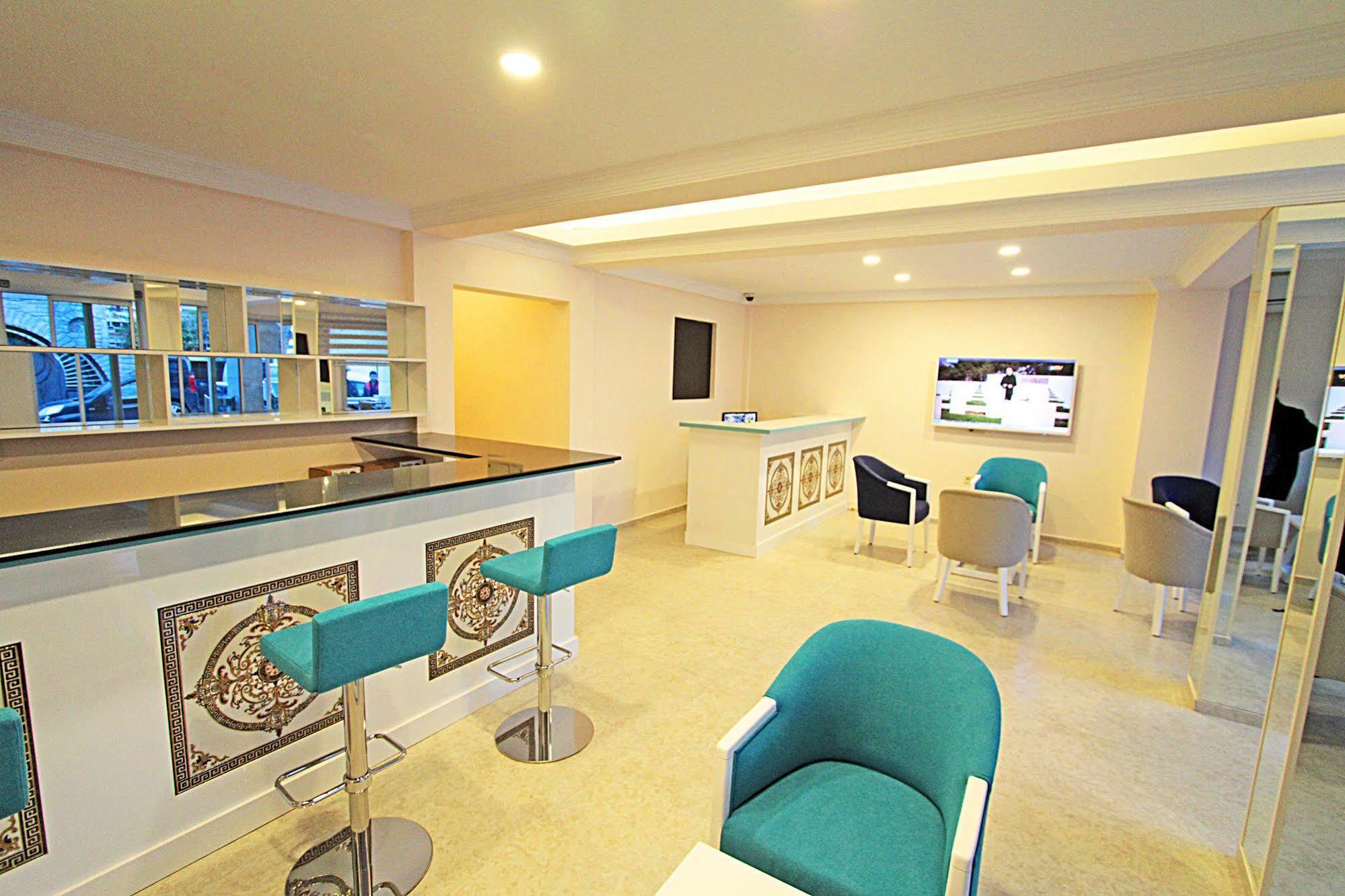 The Life Center 3*