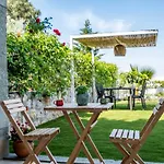 2+1 House In Bodrum Center With Sea View And Big Private Garden