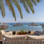 Moyo Beach Hotel
