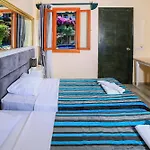 Hotel Bleu Nuit