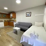Izan Villa Bakis Apartments