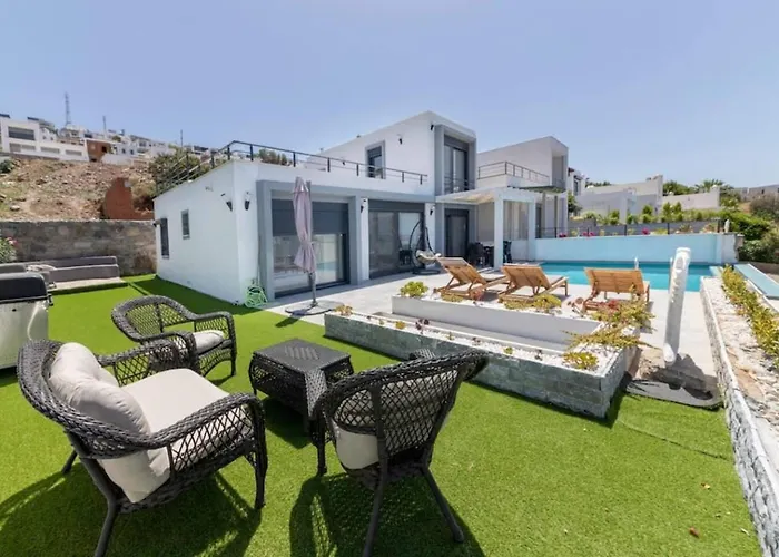 3Br-Villa With Private Pool, Bbq, Sea View-Bodrum Yalikavak