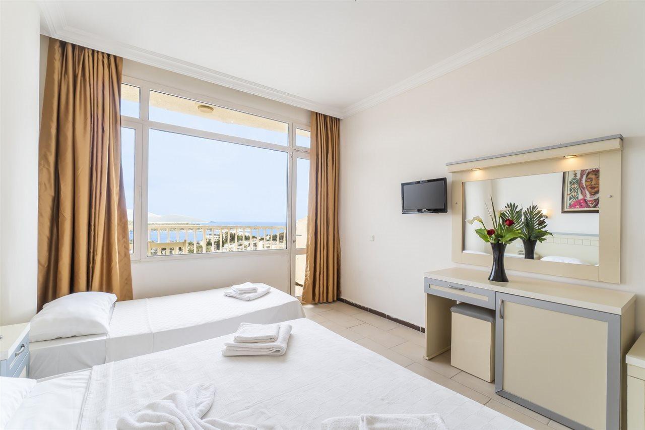 Royal Panacea Hotel 3*
