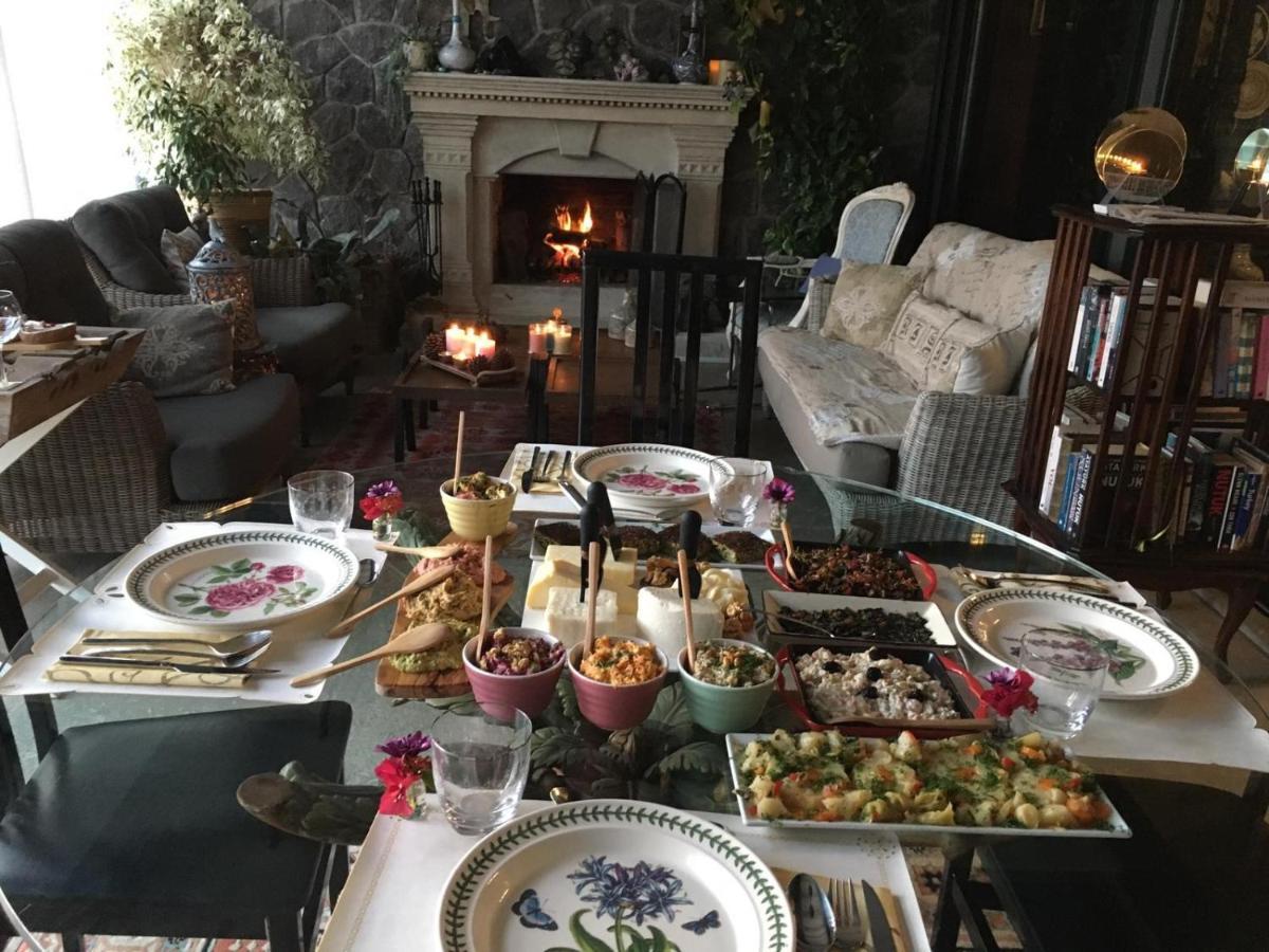 No 5 Bed & Breakfast 2*