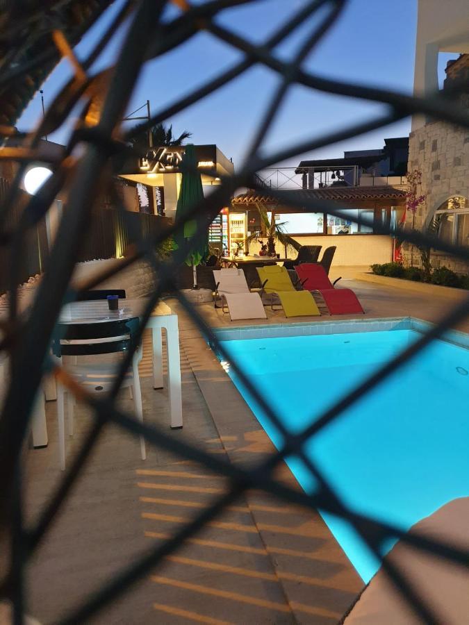 Hotel Exen By Weekend 3*