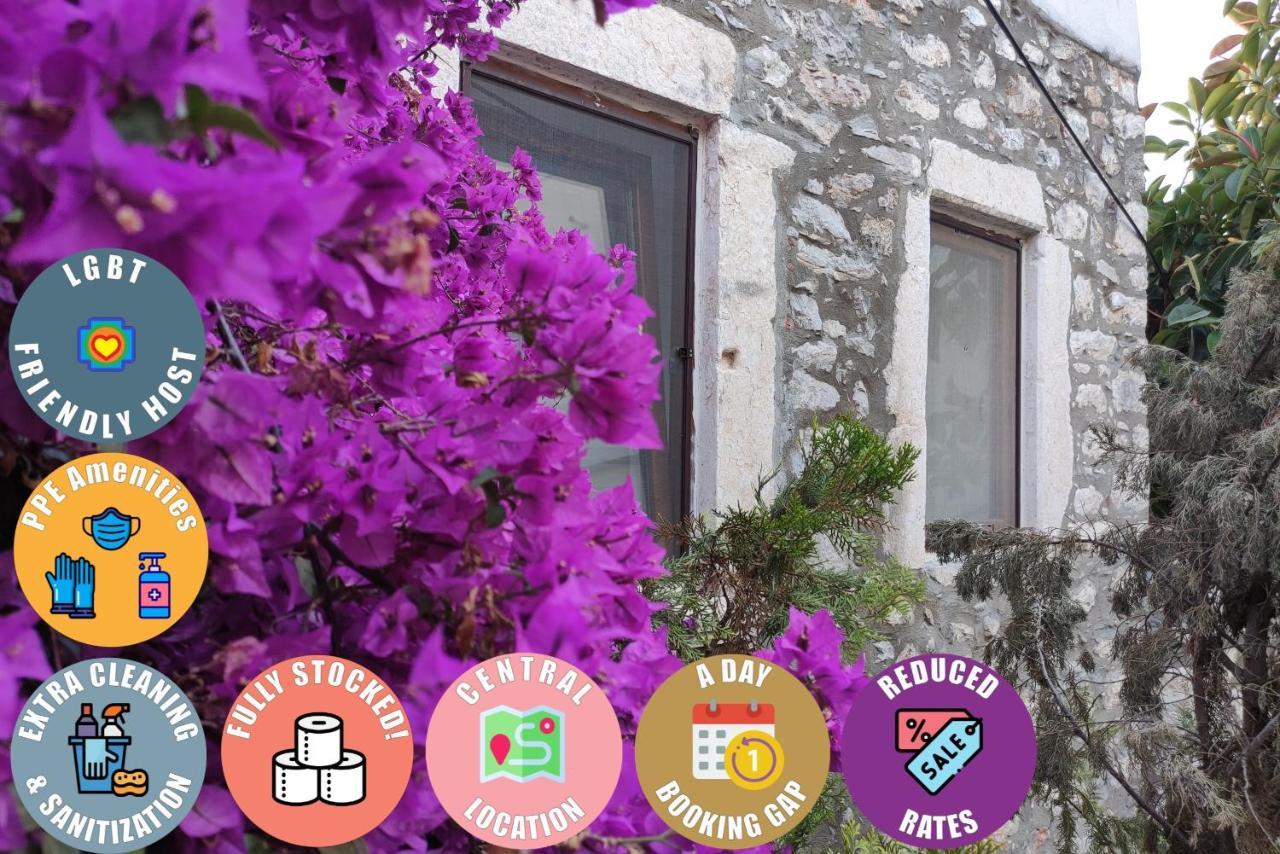 Apartment 18th Century Renovated Stone House, Terrace, Free Fast Wi-fi *