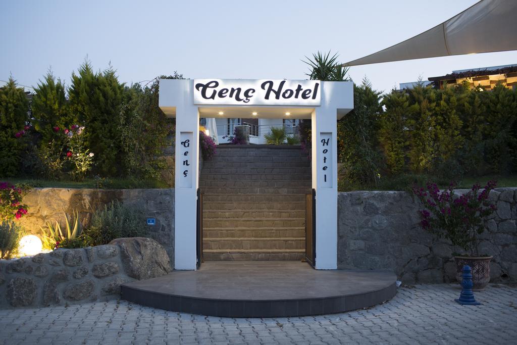 Genc Hotel 3*