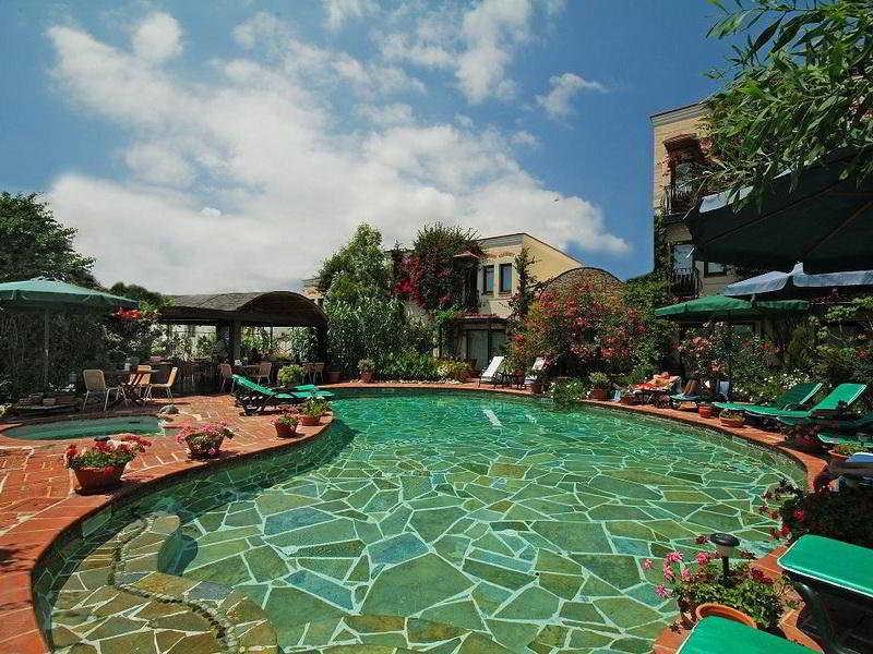 El Vino & Hotel 4*