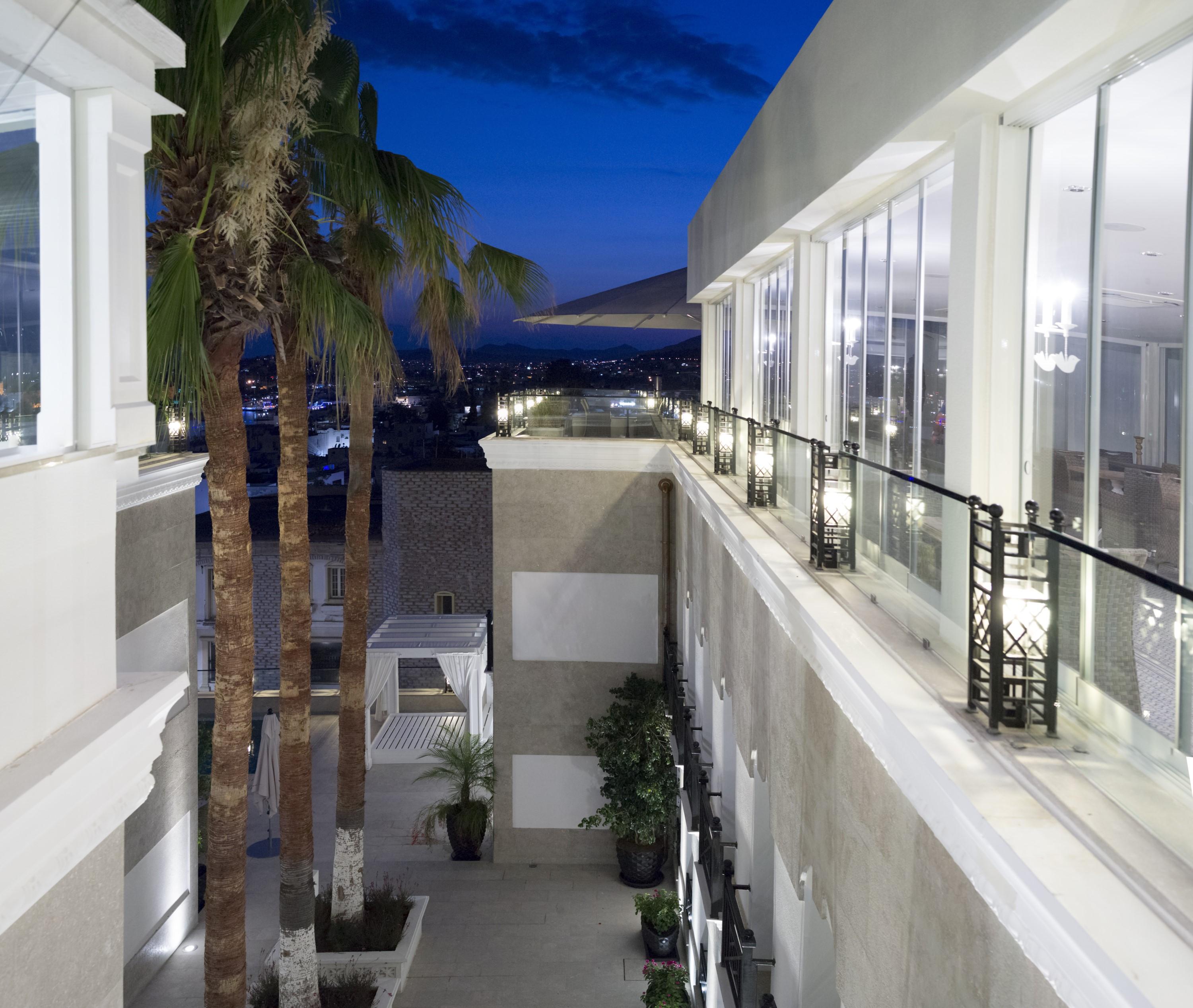 Ena Boutique & Residences Otel 4*