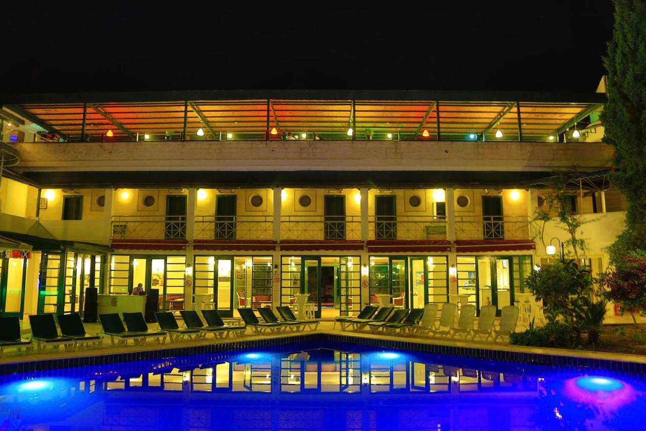 Hotel Bleu Nuit *