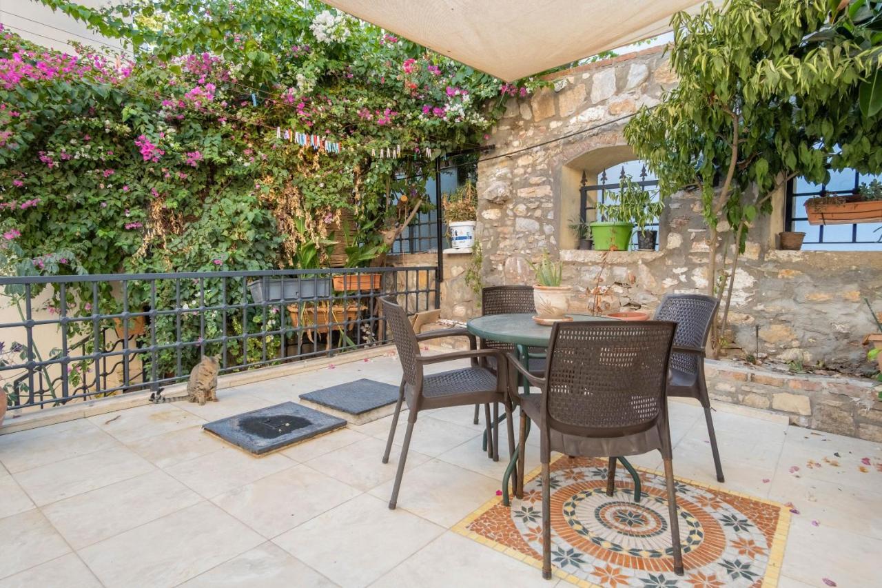 Stone House, 2br, Cozy, Spacy, Terrace, Fast Wifi, Parking *