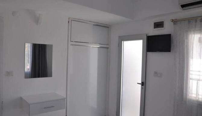 Otel Los Marin Butık