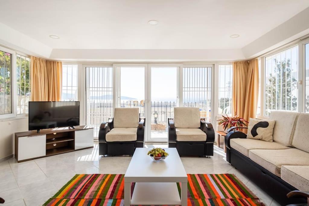 Burcu Residence, Magnificent Sea View, Cozy, Free Otopark, Free Wifi Appartement Bodrum