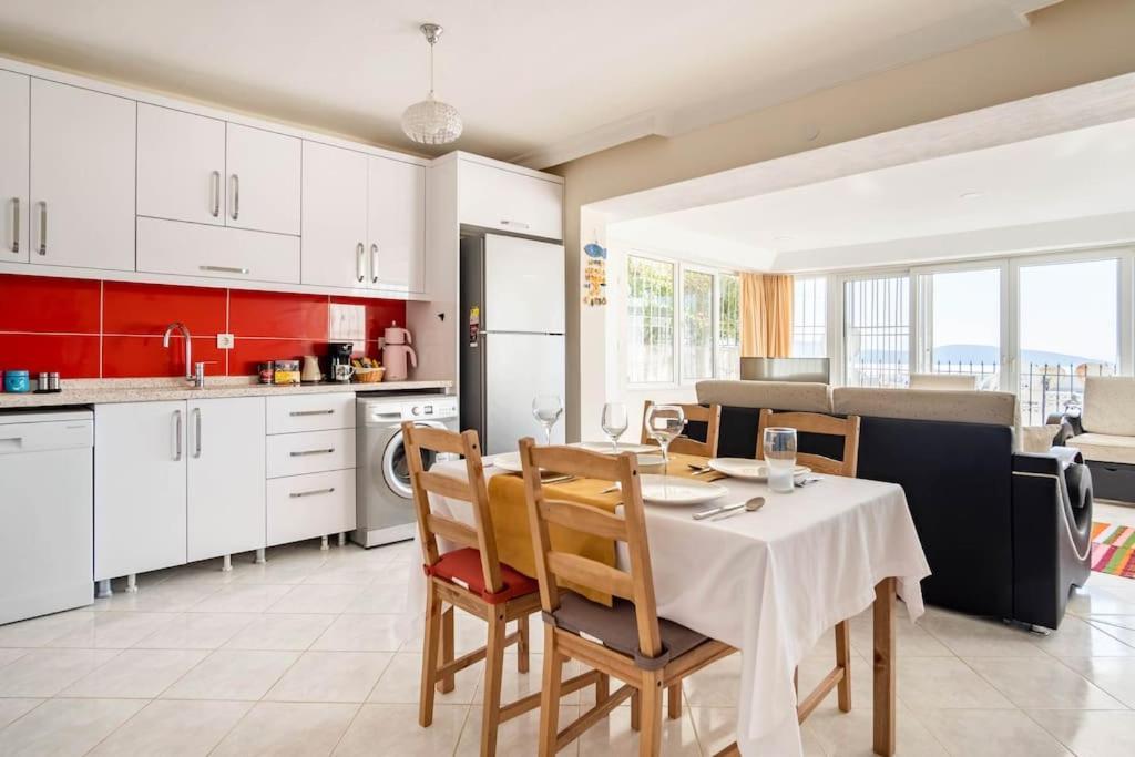 Burcu Residence, Magnificent Sea View, Cozy, Free Otopark, Free Wifi *