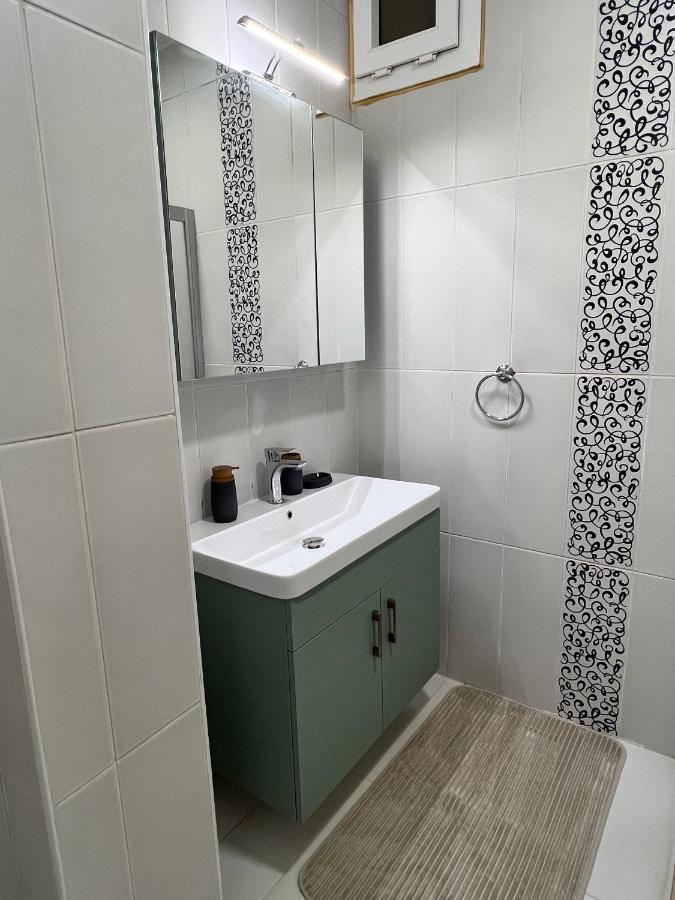 2+1 House In Center With Sea View And Big Private Garden *