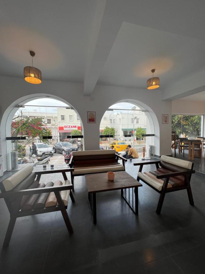 Rueya Boheme Hotel *