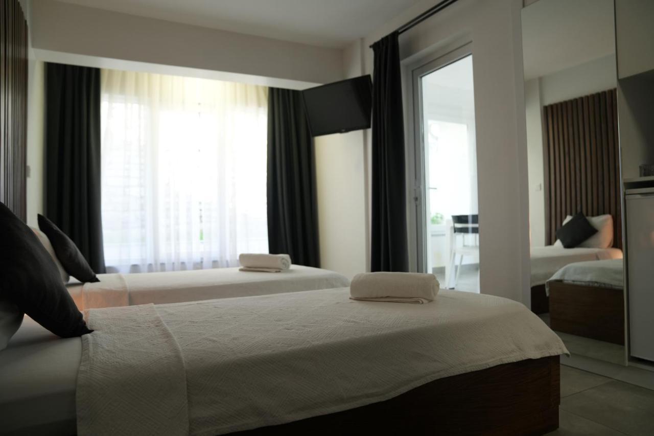 Hotel Exen By Weekend 3*