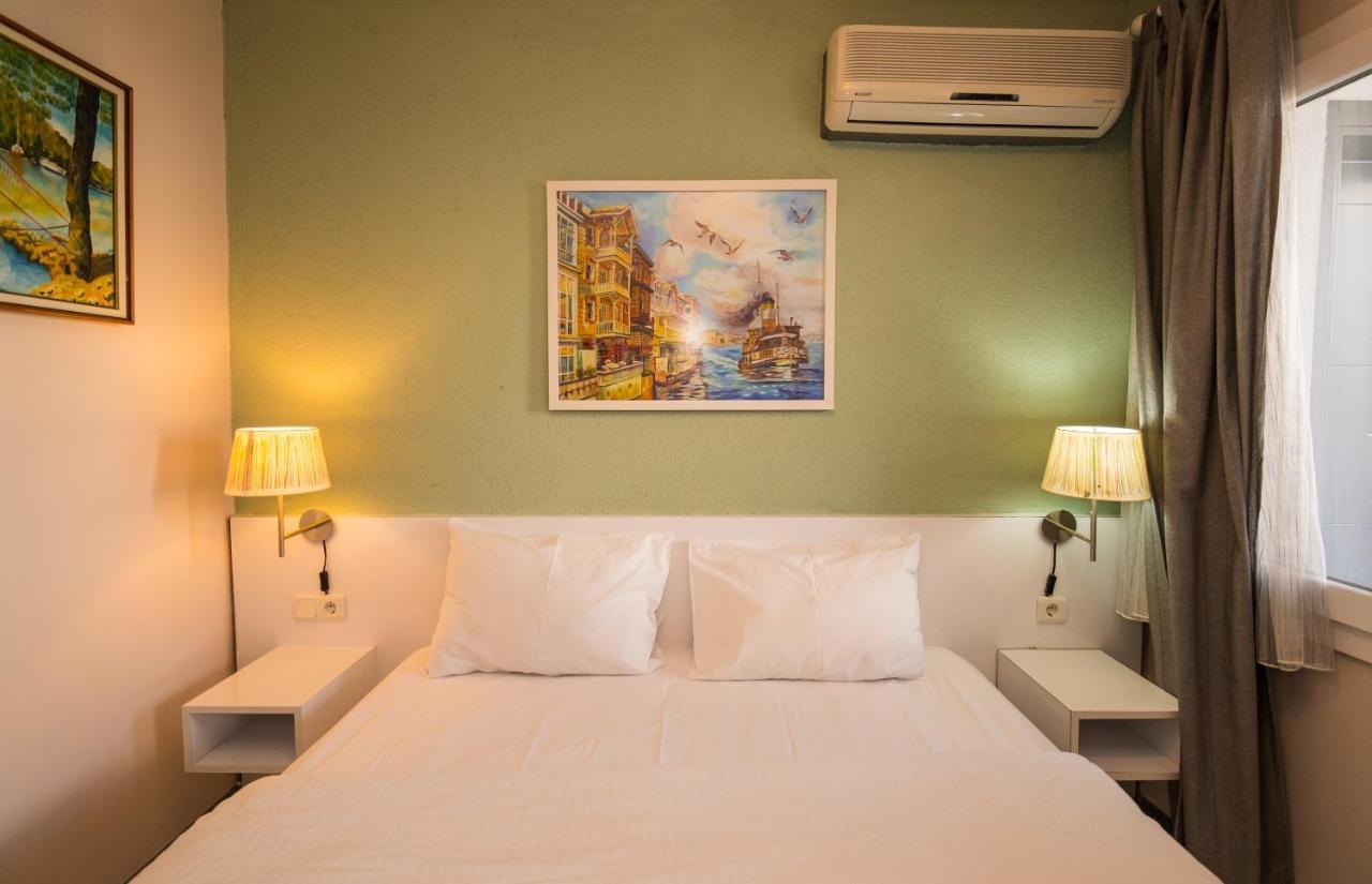 7 Art Feslegen By Egeos Hotel