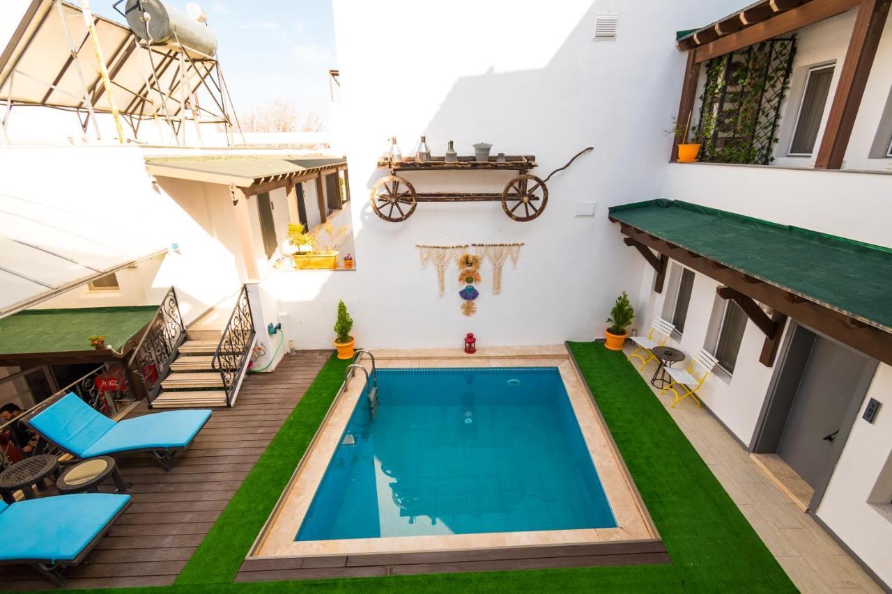 Hotel 7 Art Feslegen By Egeos 3*