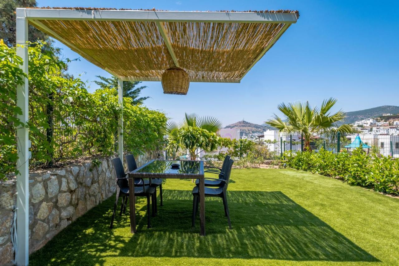 2+1 House In Center With Sea View And Big Private Garden *